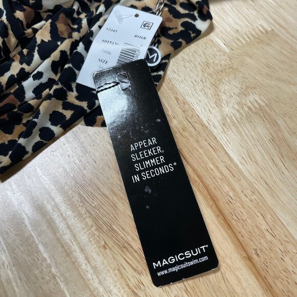 Magicsuit NWT Leopard Aubrey One Piece Halter Swimsuit Size 10 Wireless A-D Cup - Picture 6 of 12